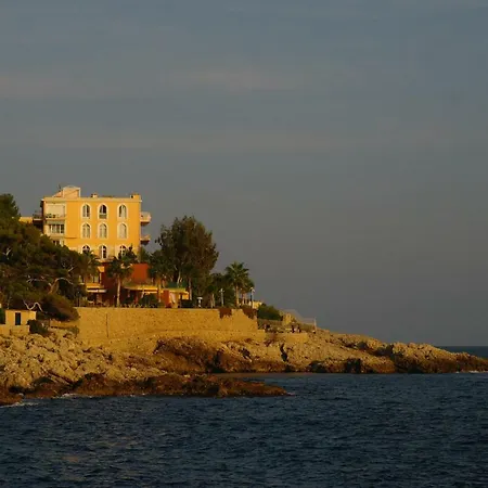 Apartament Pied Dans L'eau. Tres Charmant *